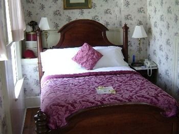 Inn At The Canal Bed & Breakfast Chesapeake City Экстерьер фото