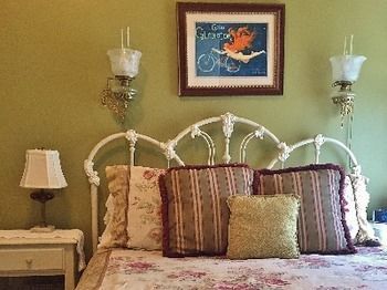 Inn At The Canal Bed & Breakfast Chesapeake City Экстерьер фото