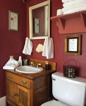 Inn At The Canal Bed & Breakfast Chesapeake City Экстерьер фото