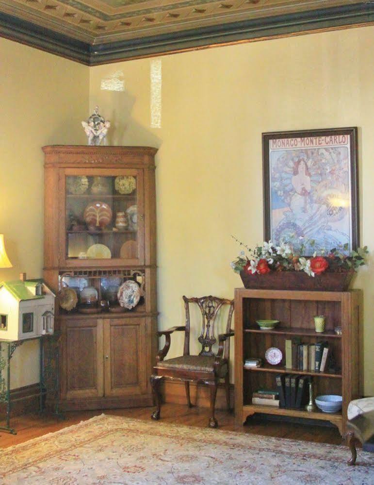 Inn At The Canal Bed & Breakfast Chesapeake City Экстерьер фото